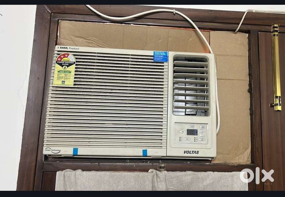 5 month old in working new conditions 1 ton ac