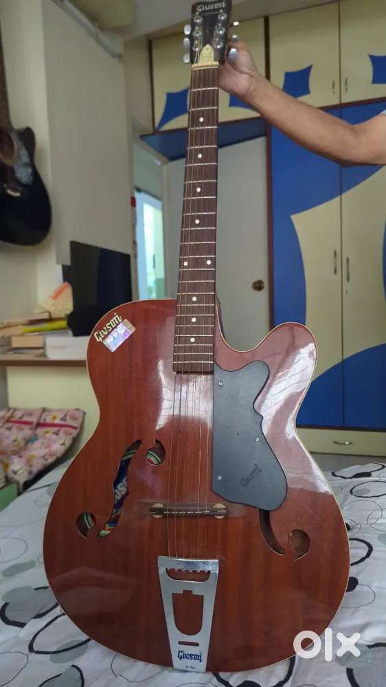 Givson guitar
