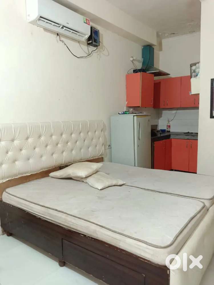 1 Room set fully furnished kharar near nri enclave chungia road