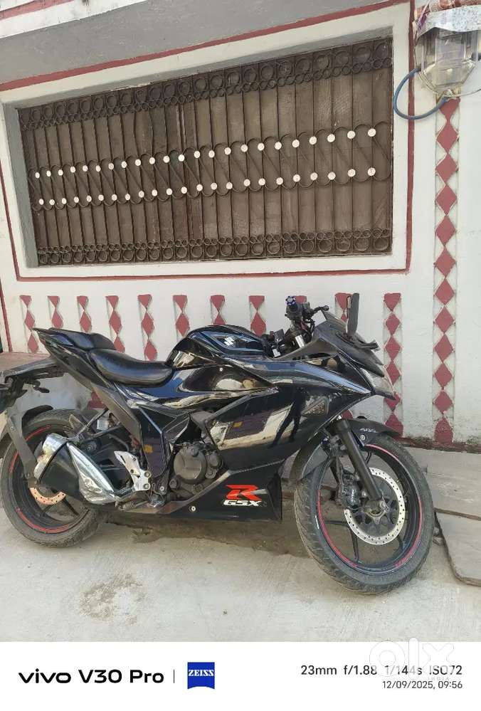 Suzuki Gixxer SF 155 in A1 Condition.