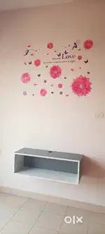 FLAT - RESALE,LOOKS LIKE A NEW. WELL MAINTAINED,NEWLY PAINTED