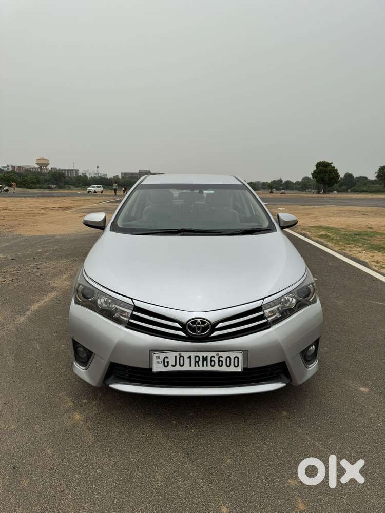 Toyota Corolla Altis VL, 2015, Petrol