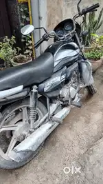 Hf deluxe 2019 model, kick start Carborater model, owner Govt employee