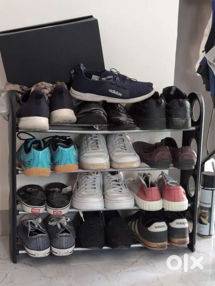 Plastic and aluminium simple shoe rack. Rs 49 only.