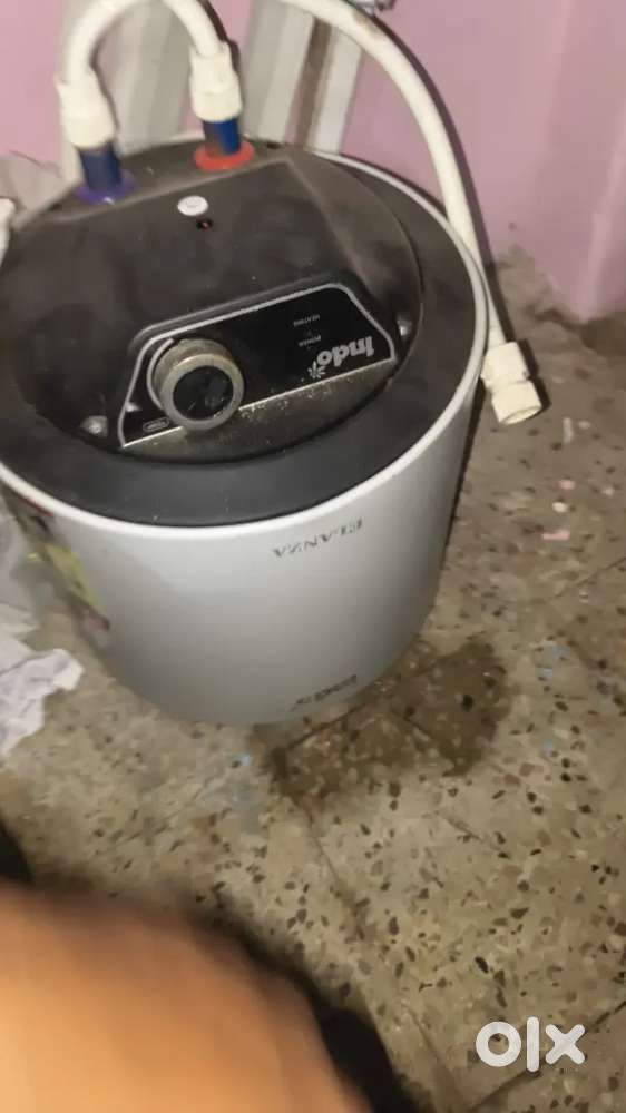 Indo water hiter 10 liter glass line only 2800/-