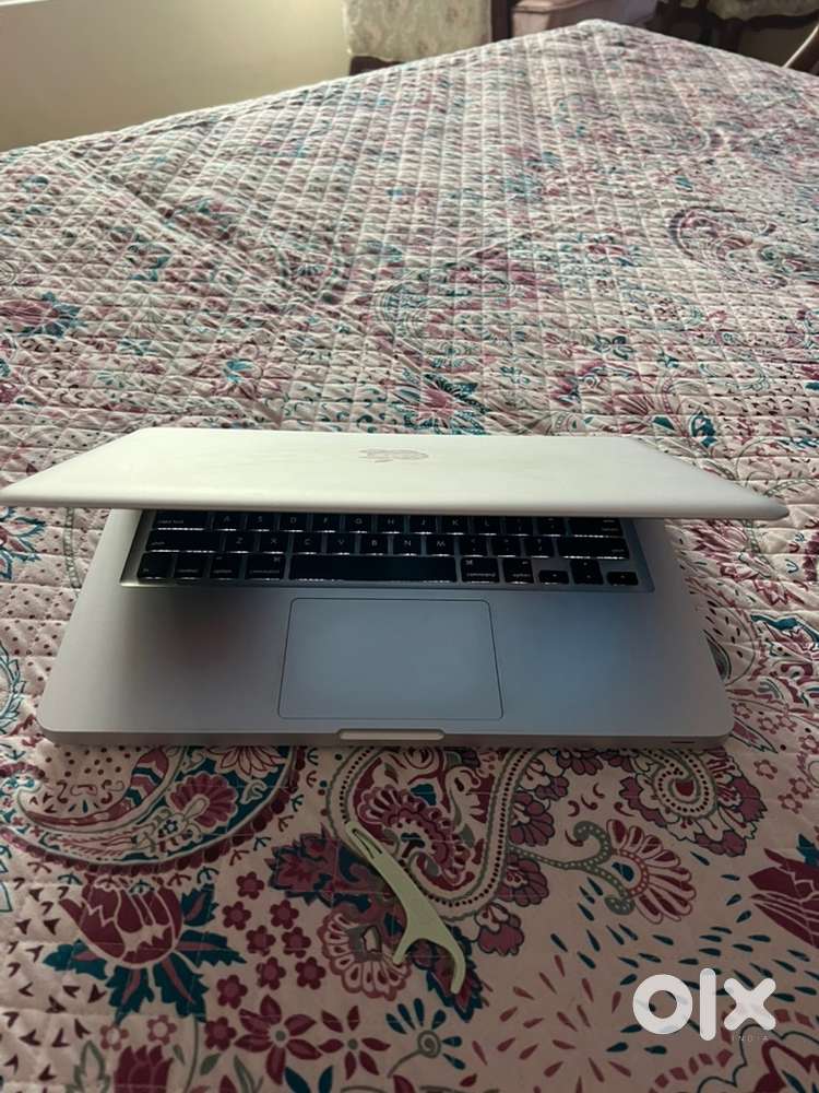 Apple Macbook Pro 2013 Model 13 inch