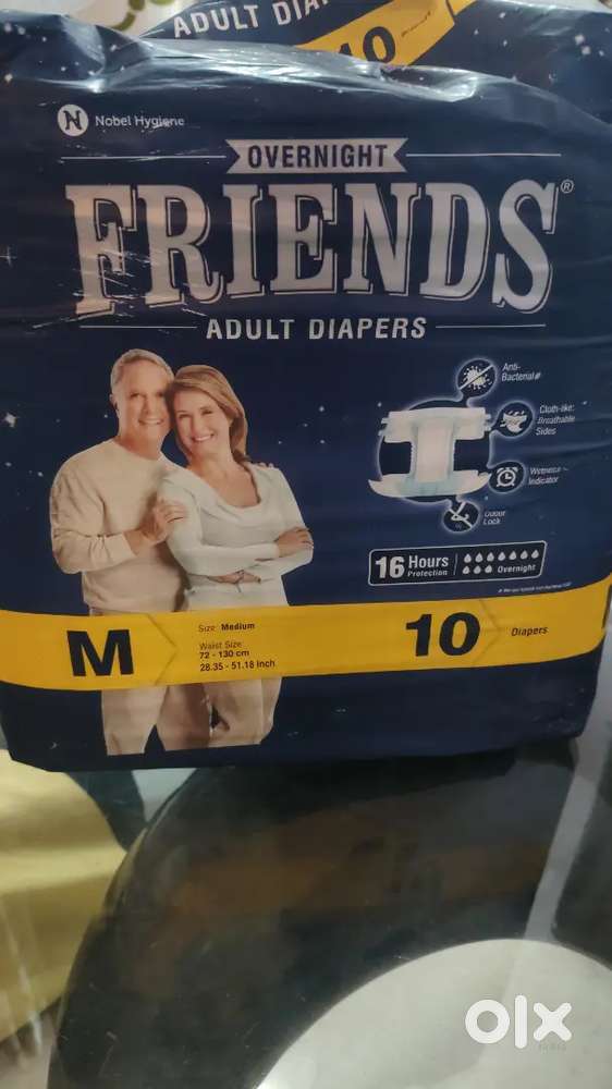ADULT DIAPERS M SIZE