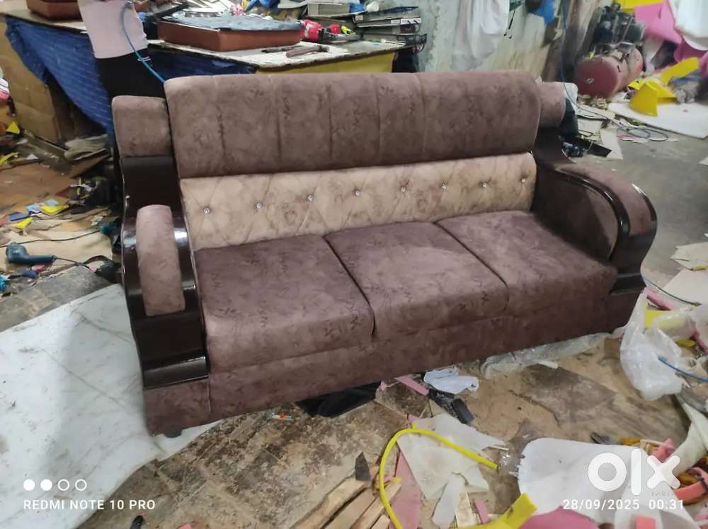3 sitter sofa