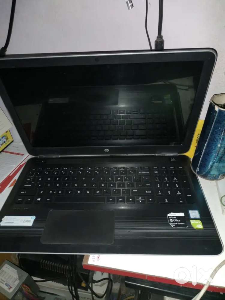 HP LAPTOP SSD i5 7th gen