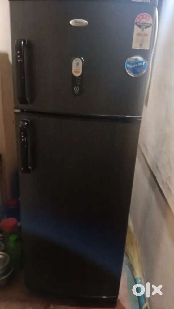 Whirlpool double door refrigerator