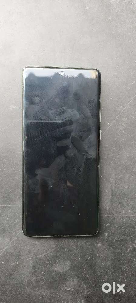 Oneplus 12   16GB RAM AND 512 ROM