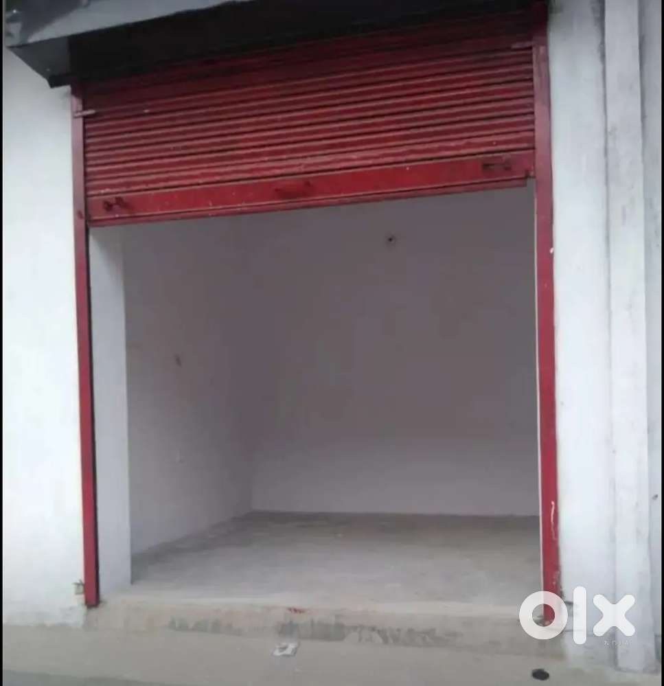 Shop available for rent