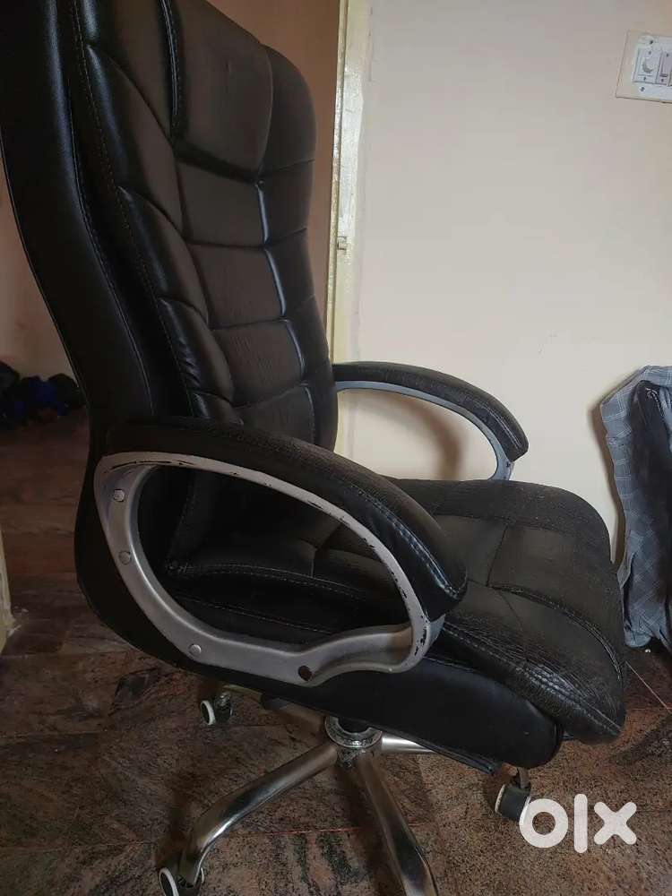 Boss Office Chair