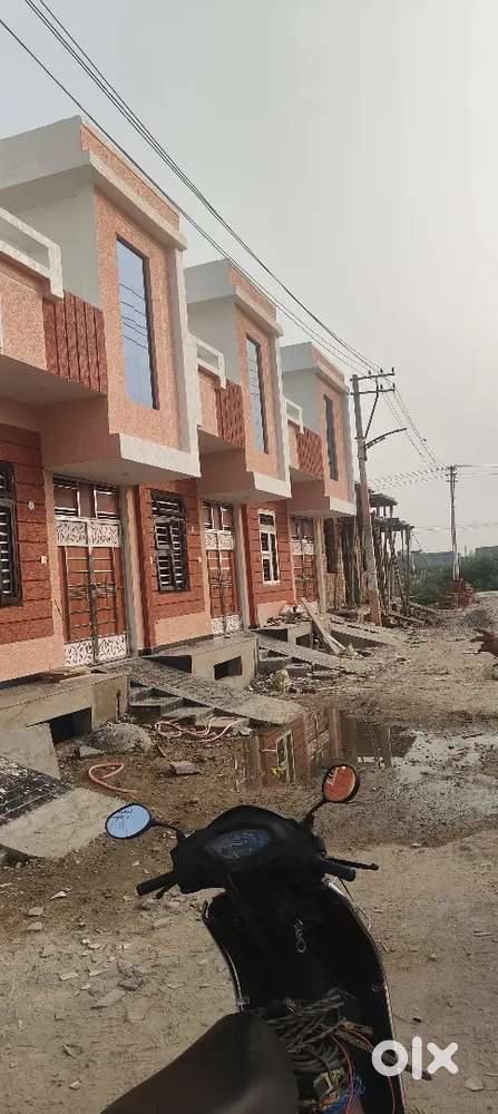 गेटेड कॉलोनी सेपरेट हाउस