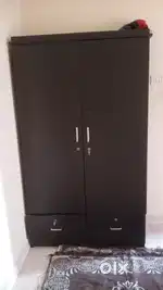 Cupboard (wardrobe)