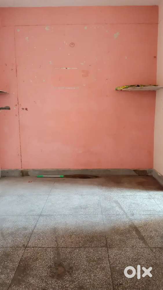 1 Room Separate for Girl Only (students preferred)