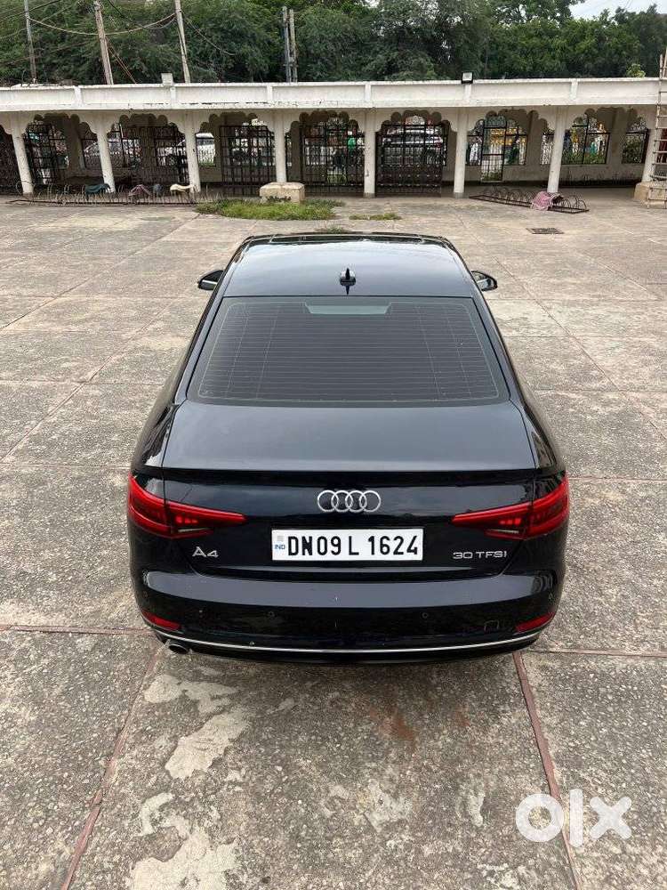 Audi A4 1.8 TFSI Premium with sunroof, 2016, Petrol