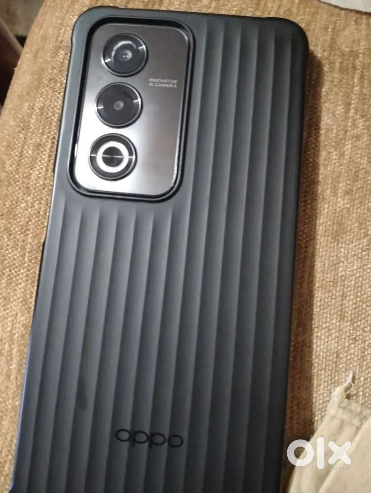 Oppo A3 pro 5g with earpods
