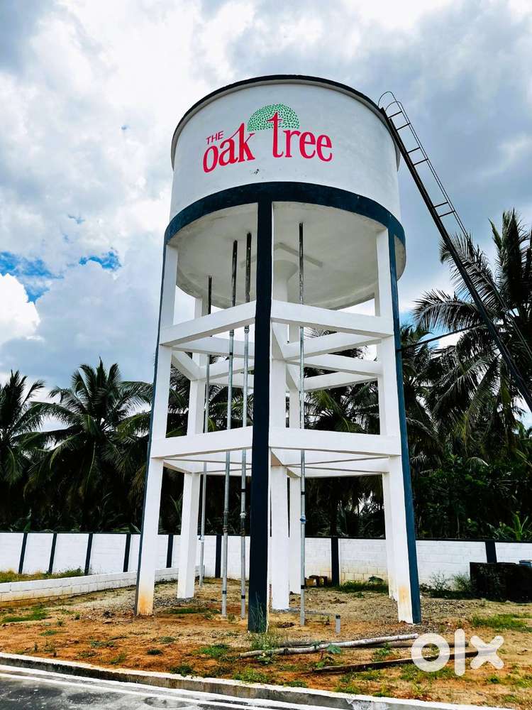 மிகவும் சிறந்த காற்றோட்டமான இடைவெளியில் Land Plot