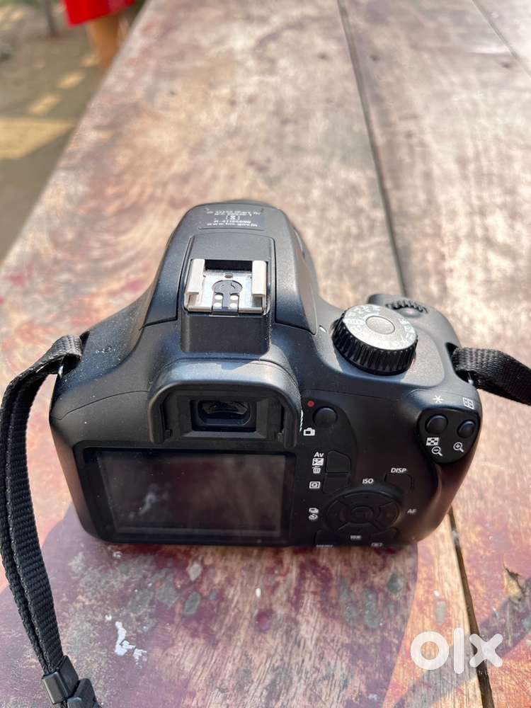 Canon EOS 3000d dslr camera with bag