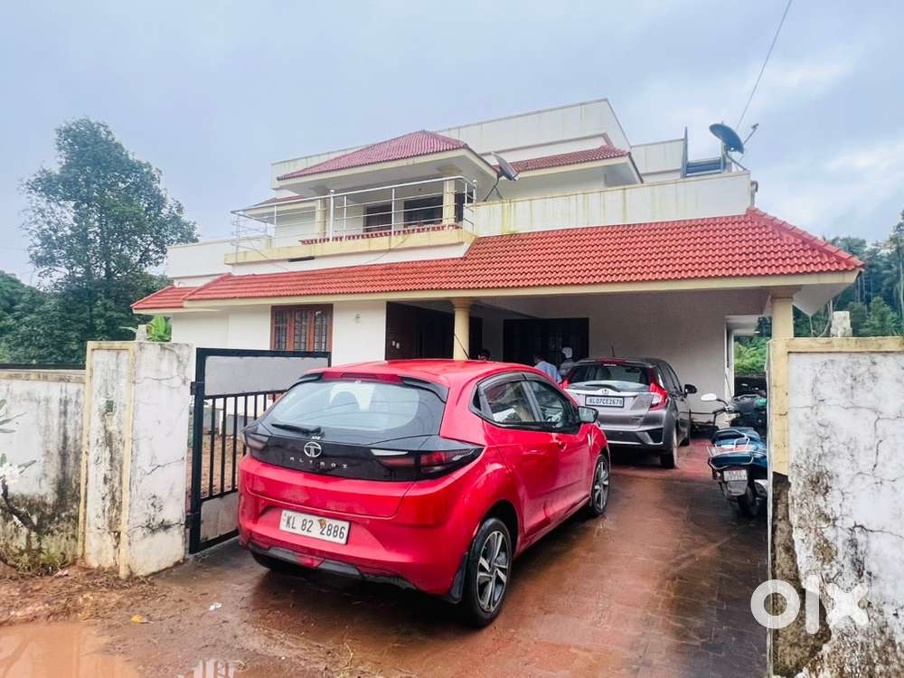കാക്കനാട് വള്ളത്തോൾ 6.400സെന്റ് 2000sqt 4bhk 1cr