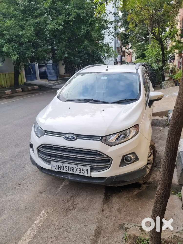 Ford Escort 2017 Petrol 45000 Km Driven