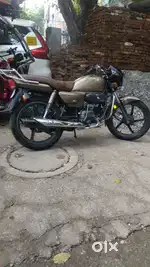 Koi bhi dhekkat nahi hai gadi me ok hai
