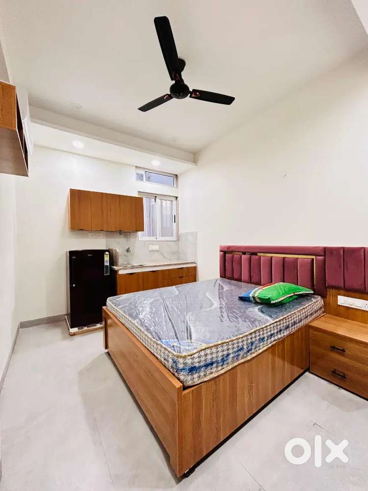 NEWLY 1RK FULLY FURNISHED FOR RENT IN NEAR BOMBAY HOSPITAL