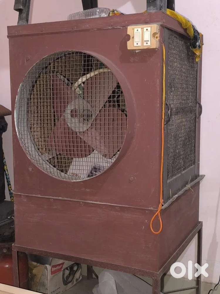 Standerd Size Cooler only 1 season used 3200/-