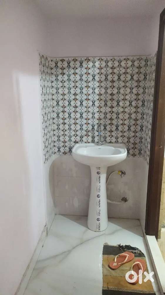 2BHK RENT SEMI FURNISHED