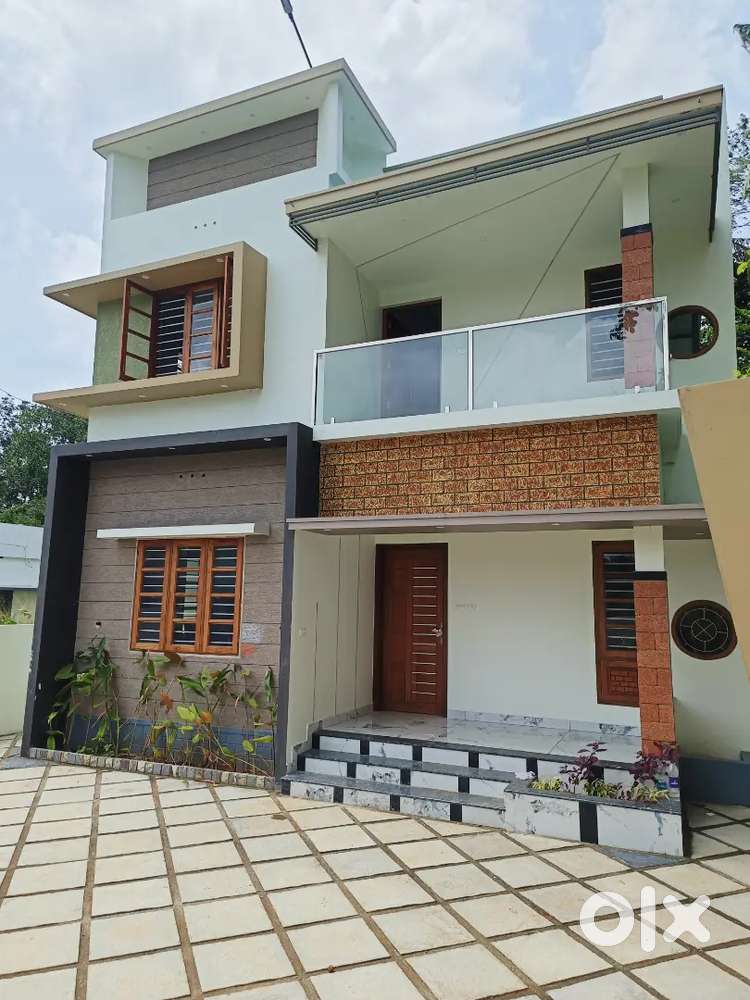 Kandala Maranallor 6 Cent, 1800 Sqft, 4 BHK, kitchen work area,well