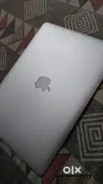 MacBook Air 2017 model i7 8-128gb