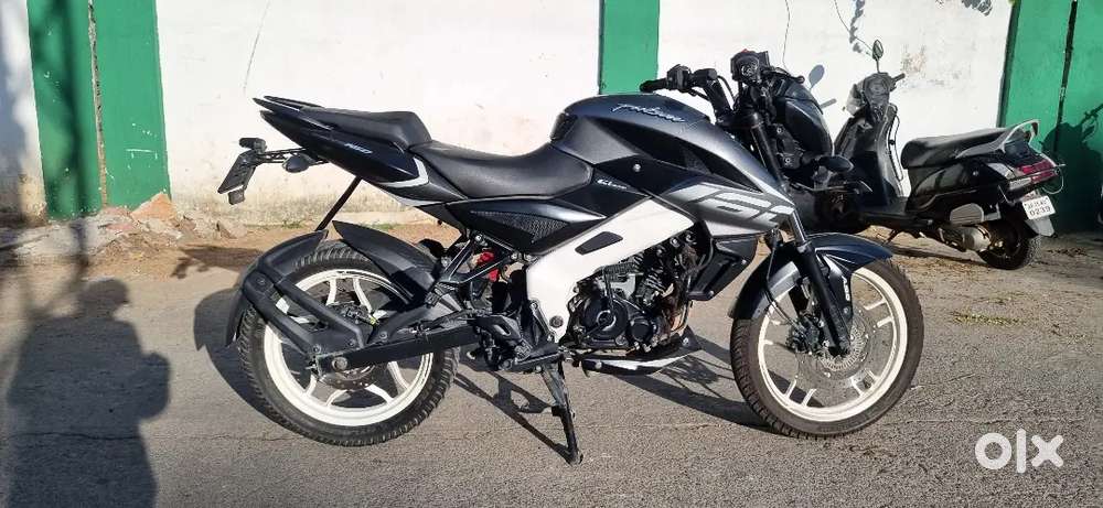 Pulsar ns160 excellent