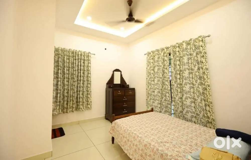 2bed room house available for  womens PG / Working professoonals