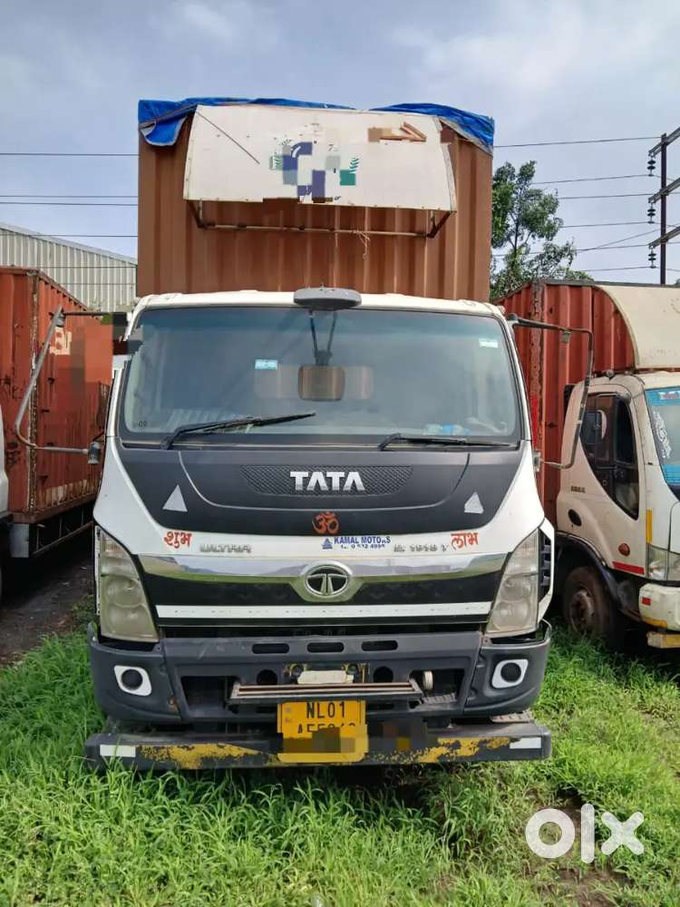 Tata 1918 / 32Ft Closed Body