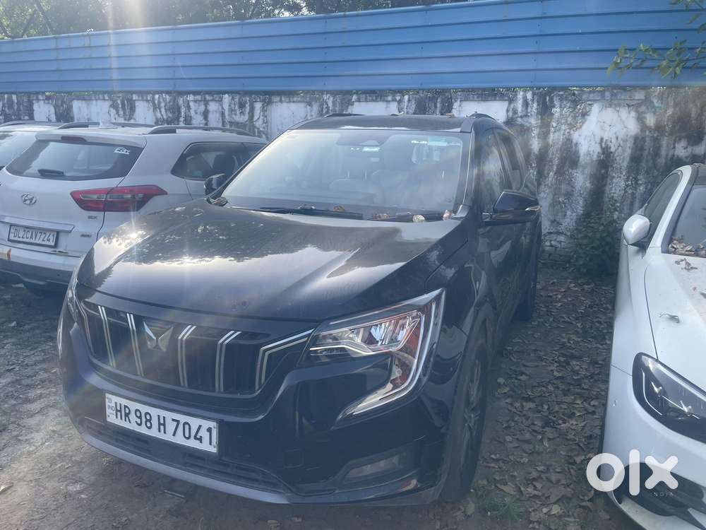 Mahindra XUV700 2.0 AX 7 Petrol AT Str, 2023, Petrol