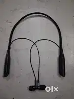 Bluetooth Headphone Syska company