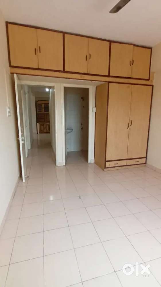 3 bhk flat semi furnished in trilanga colony
