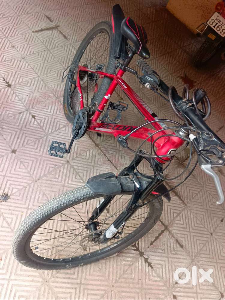 Bumper deal to grab onn.. Less used cycle with great features..