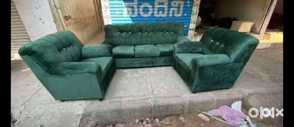 Brand new 3+1+1 sofa set available at wholesale price  available