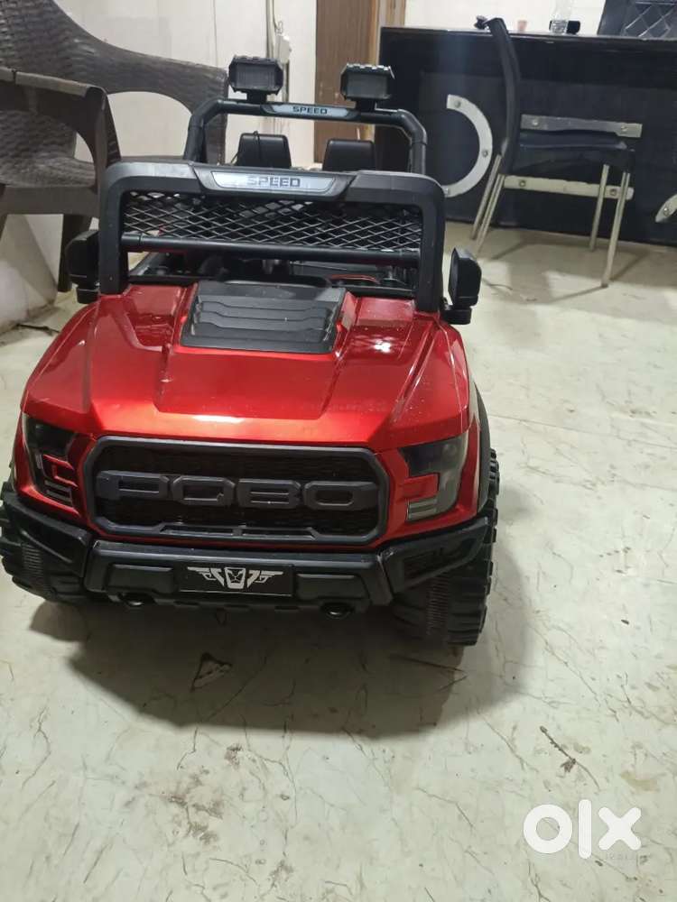 E car mahindra Thar