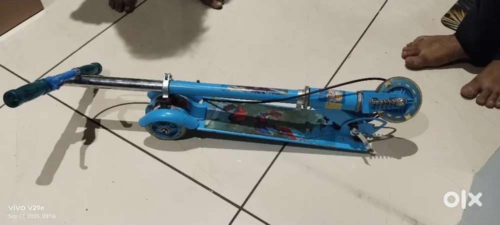 Scooter kids