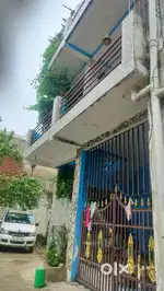 1& 2  BHK  room's available for girls & warking women's