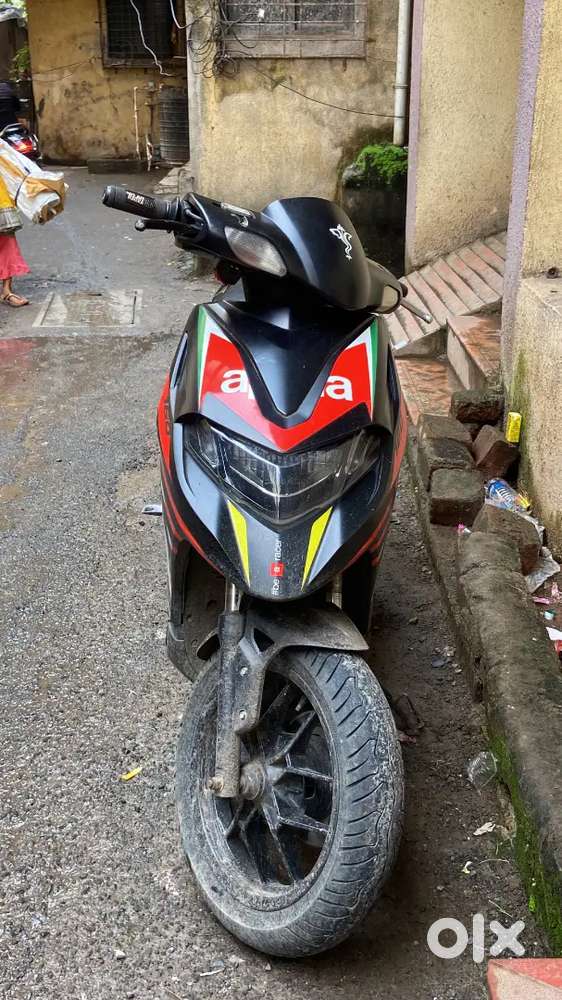 Aprilia sr150