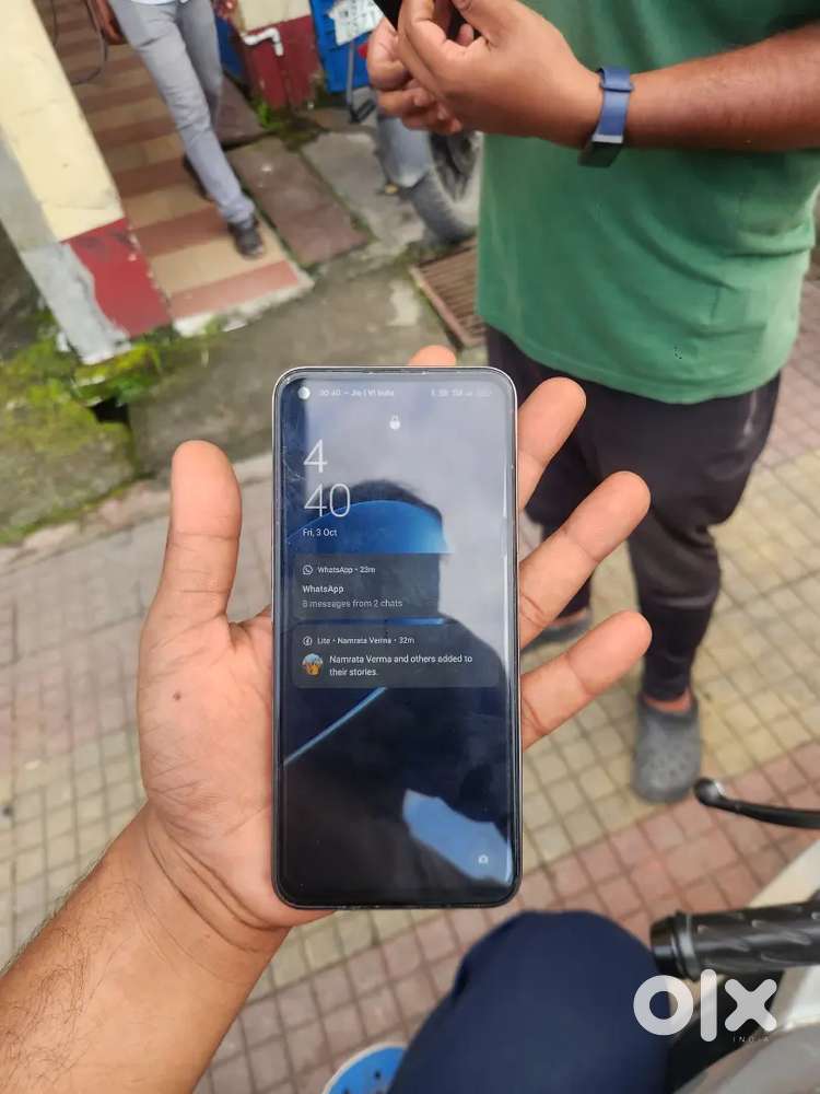 8i 4/64gb only mobile