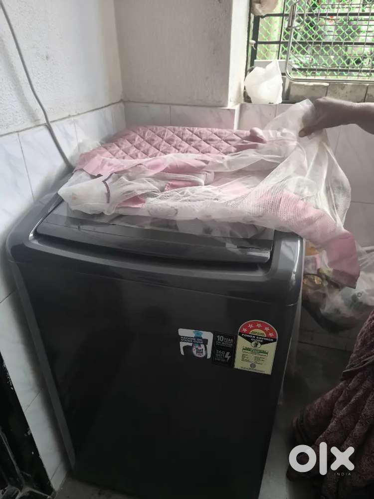 WHIRPOOL 7KG TOPLOAD WASHING MACHINE