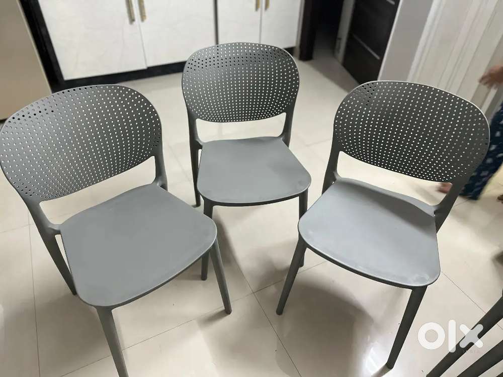 NEW OFFICE CHAIRS UNUSED