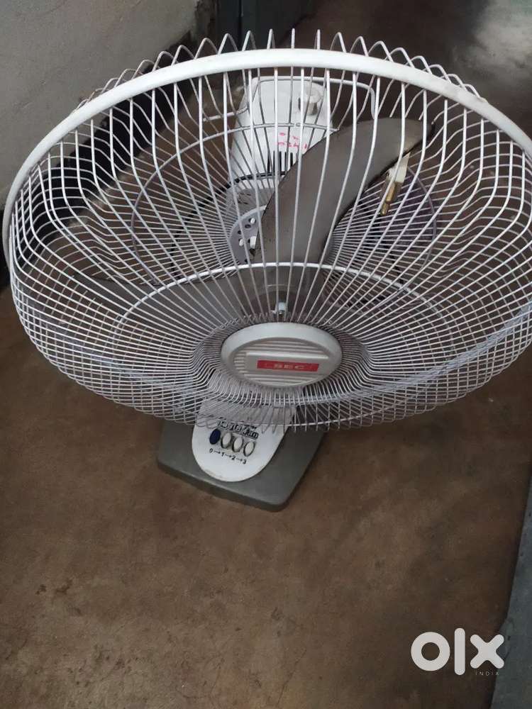 Sec table fan 5month