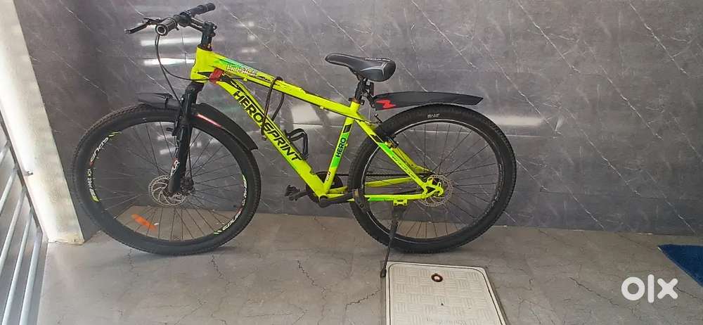 1.5 yr used hero sprint cycle, price will negotiate