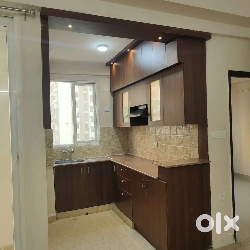 2bhk + Study for Sale. Premium society